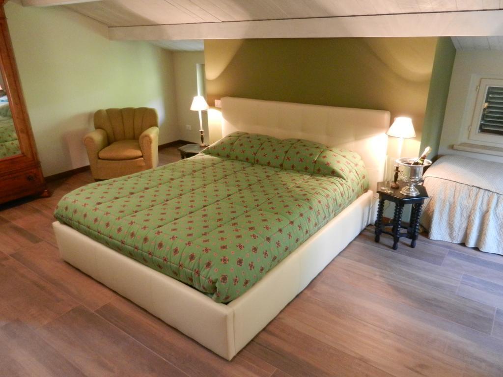 Hotel Pieve Sant'Angelo Campello sul Clitunno Zimmer foto